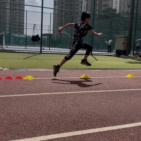 Future Champion running a cone drill for stride and form at VHR Sports