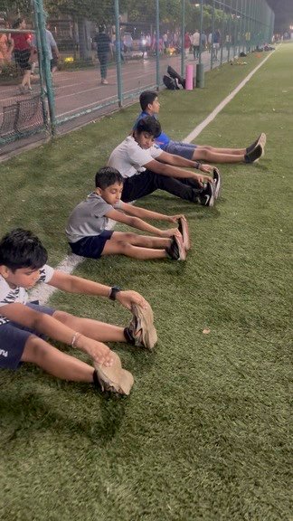 Athletes during the stretching phase of a Little Champions session at VHR Sports