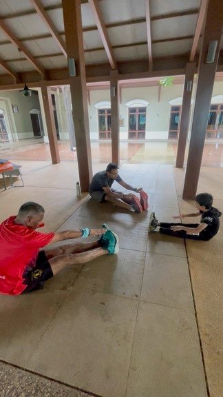 Athletes during the stretch & recover phase of a Marathon Ready session at VHR Sports